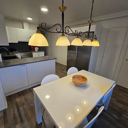 Апартаменты Anttoninvahe 5 - Upea Talo Raumalla