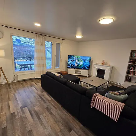 Anttoninvahe 5 - Upea Talo Raumalla Раума