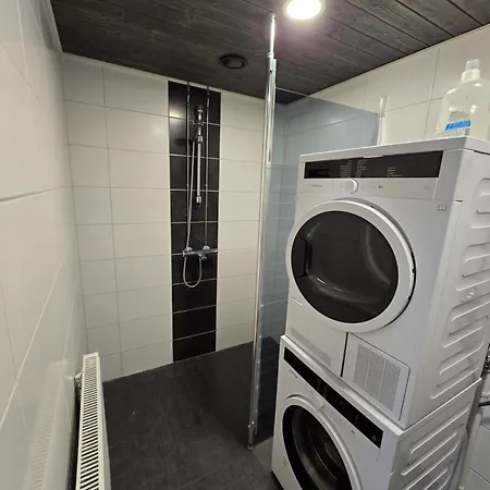 Апартаменты Anttoninvahe 5 - Upea Talo Raumalla *