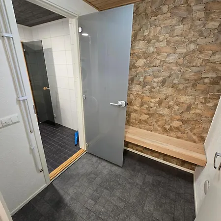 Anttoninvahe 5 - Upea Talo Raumalla Апартаменты Раума