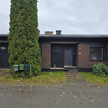 Anttoninvahe 5 - Upea Talo Raumalla *