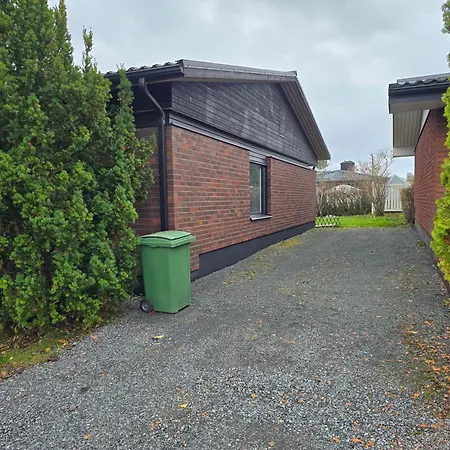 Anttoninvahe 5 - Upea Talo Raumalla *