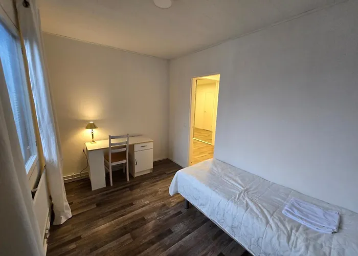 Anttoninvahe 5 - Upea Talo Raumalla *