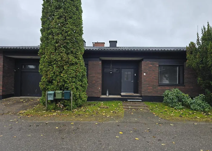 Anttoninvahe 5 - Upea Talo Raumalla *