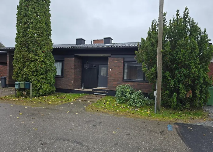 Anttoninvahe 5 - Upea Talo Raumalla * ראומה